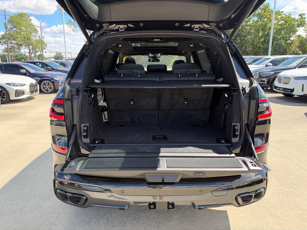 Certified 2026 BMW X7 M60i AWD/4WD image 32