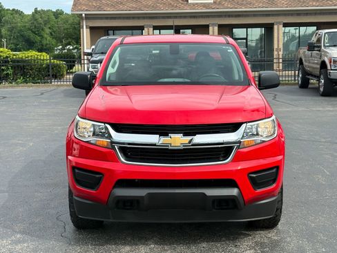 Used 2019 Chevrolet Colorado W/T w/ WT Convenience Package AWD/4WD image 4
