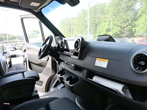 New 2025 Mercedes-Benz Sprinter 2500 image 22