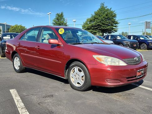 Used 2003 Toyota Camry LE FWD image 2