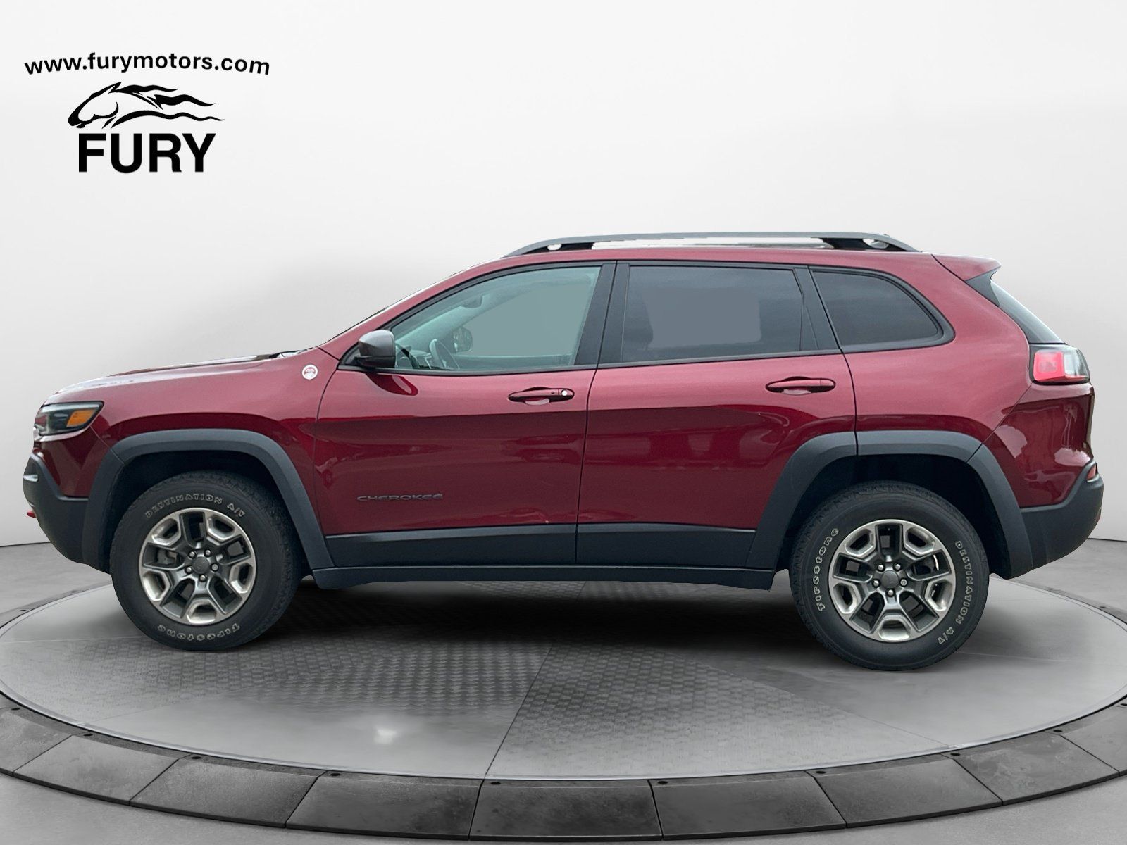 Used 2019 Jeep Cherokee Trailhawk AWD/4WD image 7