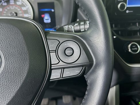 Used 2022 Toyota Corolla Cross LE FWD image 17