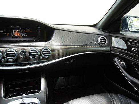 Used 2020 Mercedes-Benz S 63 AMG 4MATIC Sedan w/ Warmth & Comfort Package image 41