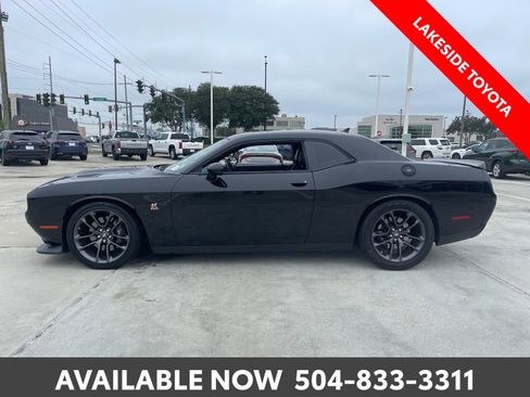 Used 2022 Dodge Challenger R/T Scat Pack w/ Plus Package RWD image 2