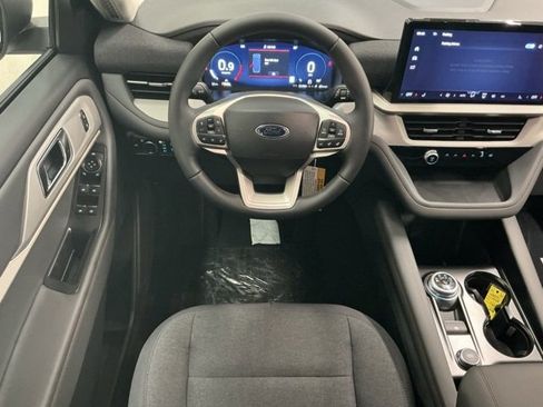New 2026 Ford Explorer Active image 12