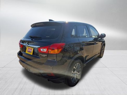 Used 2018 Mitsubishi Outlander Sport ES image 3