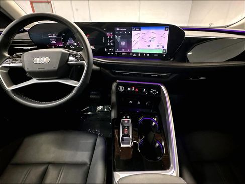 Used 2025 Audi Q5 Premium w/ Convenience Package AWD/4WD image 16