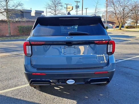 New 2026 Ford Explorer ST-Line image 5
