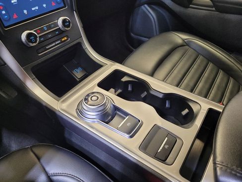 Used 2023 Ford Edge SEL image 26