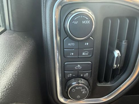 Used 2021 Chevrolet Silverado 1500 LT w/ Convenience Package II AWD/4WD image 18