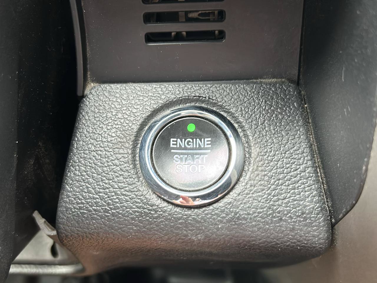 Used 2018 Ford F150 Lariat w/ Equipment Group 502A Luxury AWD/4WD image 16