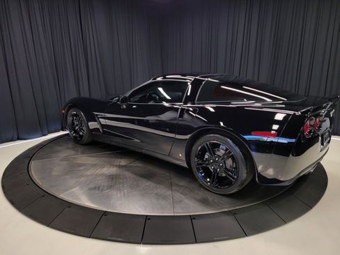 Used 2007 Chevrolet Corvette Coupe image 9