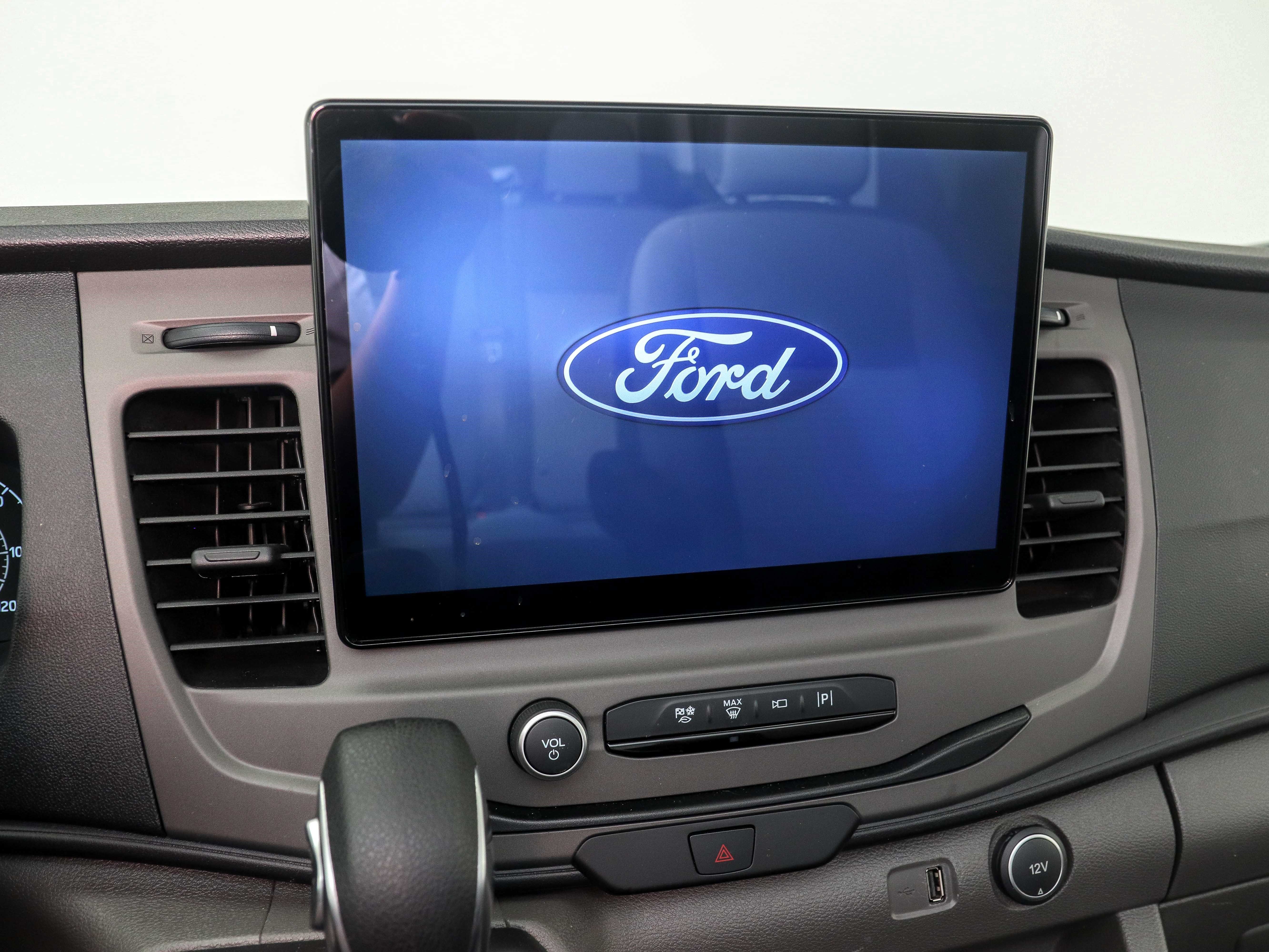 Used 2022 Ford Transit 350 XLT RWD image 15