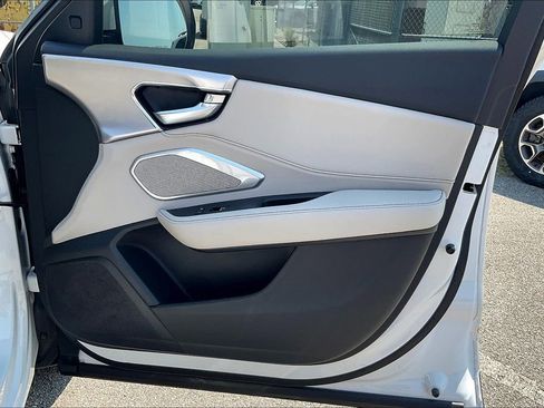 Used 2025 Acura RDX w/ Technology Package image 17