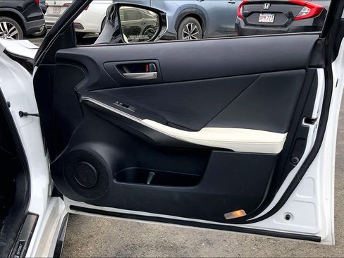 Used 2023 Lexus IS 350 F Sport w/ Memory Package image 23