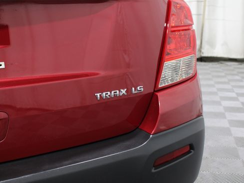 Used 2015 Chevrolet Trax LS FWD image 24