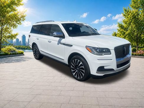 Used 2023 Lincoln Navigator Black Label AWD/4WD image 11