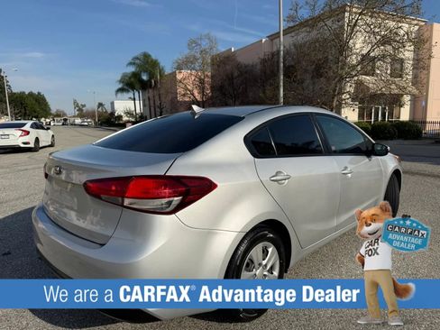 Used 2017 Kia Forte LX image 7