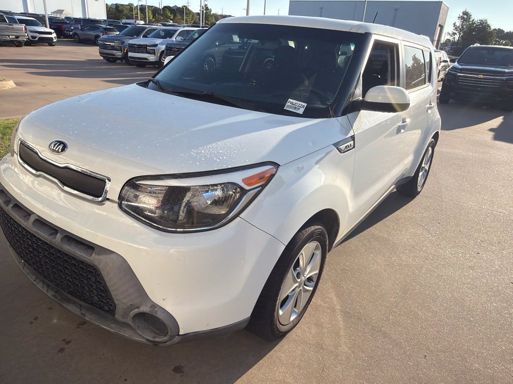 Used 2016 Kia Soul FWD image 1