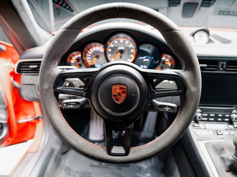 Used 2018 Porsche 911 GT3 RWD image 48