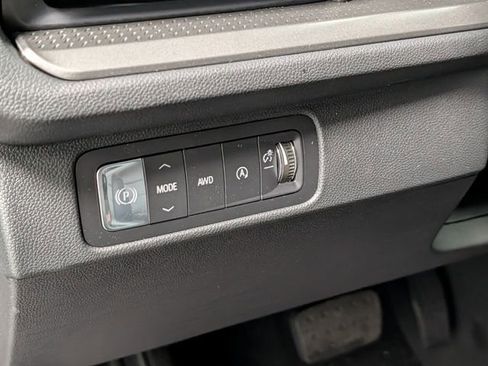 New 2026 Chevrolet Traverse LT image 17