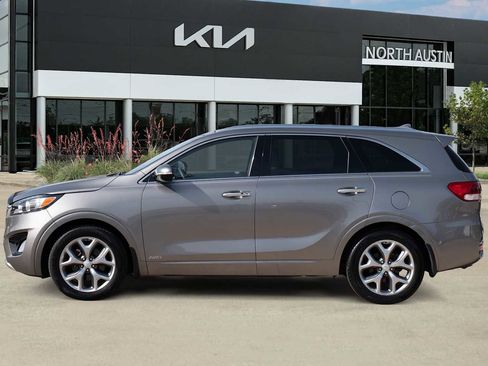 Used 2018 Kia Sorento SX image 4