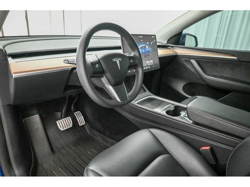 Used 2023 Tesla Model Y Performance AWD/4WD image 11