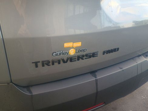 Used 2023 Chevrolet Traverse RS w/ LPO, Floor Liner Package image 8