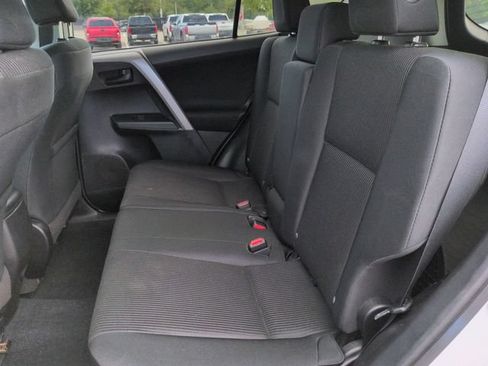 Used 2017 Toyota RAV4 LE w/ Carpet Mat Package AWD/4WD image 14