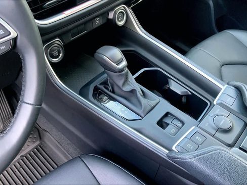 Certified 2026 Toyota Grand Highlander FWD image 16