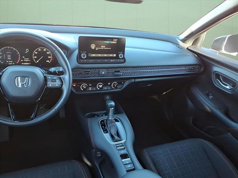 Used 2023 Honda HR-V Sport image 11