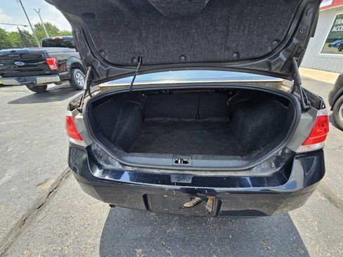 Used 2011 Ford Focus SE FWD image 15