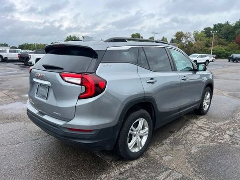 Used 2024 GMC Terrain SLE w/ Driver Convenience Package AWD/4WD image 5