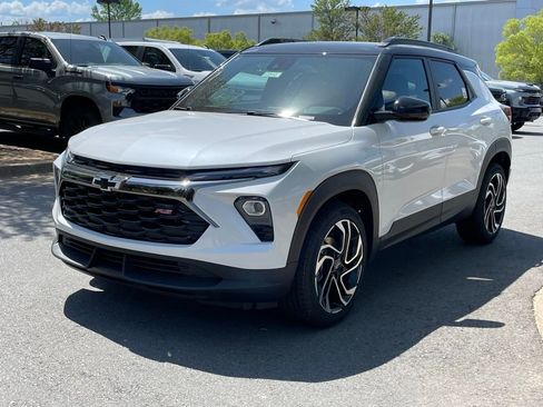 New 2026 Chevrolet TrailBlazer RS w/ Driver Confidence Package FWD image 3