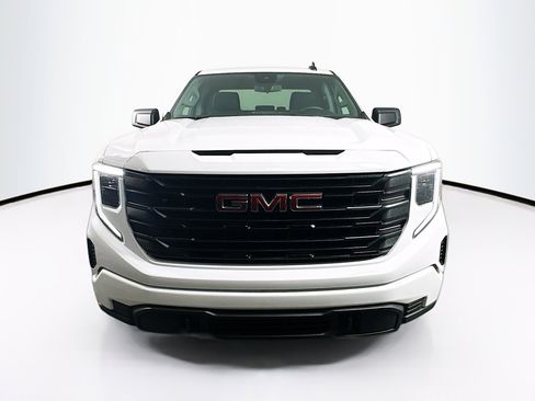 Used 2024 GMC Sierra 1500 Pro w/ Graphite Edition image 2