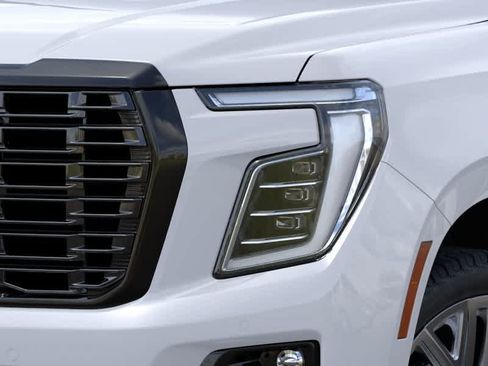 New 2026 GMC Yukon Denali Ultimate w/ LPO, Floor Liner Package AWD/4WD image 10