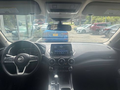 Used 2025 Nissan Sentra SV FWD image 26