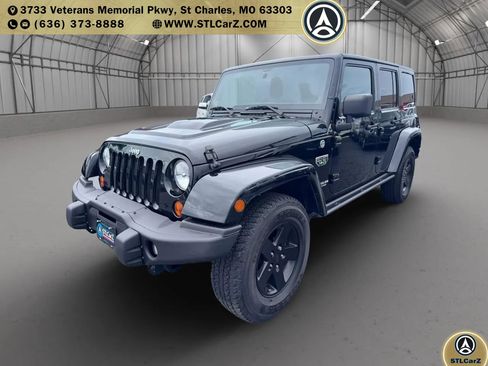 Used 2012 Jeep Wrangler Unlimited Rubicon AWD/4WD image 7