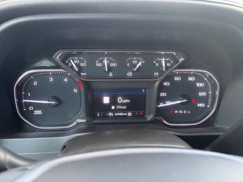 Used 2023 GMC Sierra 2500 AT4 w/ AT4 Preferred Package AWD/4WD image 9