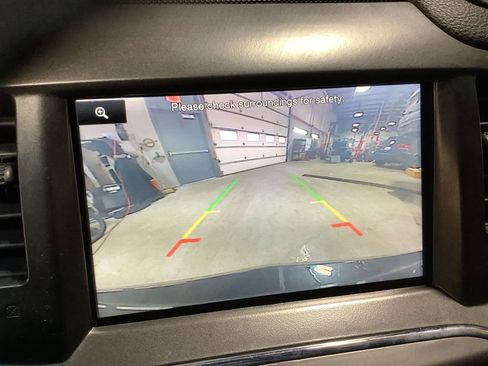 Used 2015 Lincoln MKS AWD w/ Equipment Group 101A image 39