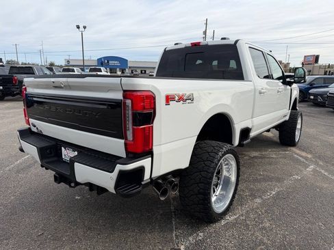 Used 2025 Ford F350 Platinum w/ FX4 Off-Road Package AWD/4WD image 5