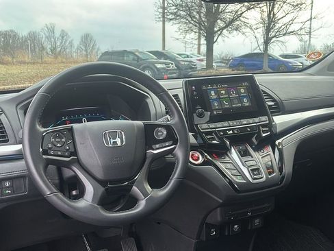 Used 2024 Honda Odyssey Touring image 13
