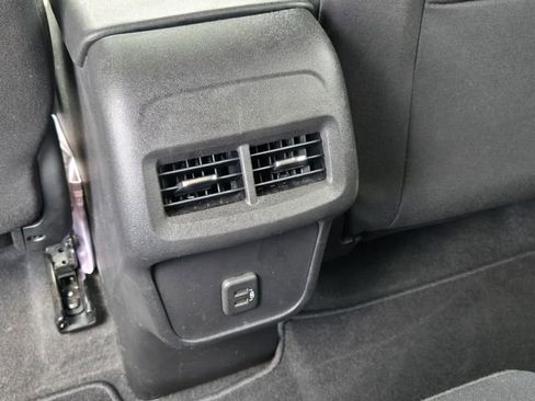Certified 2023 Chevrolet Equinox LT FWD image 16