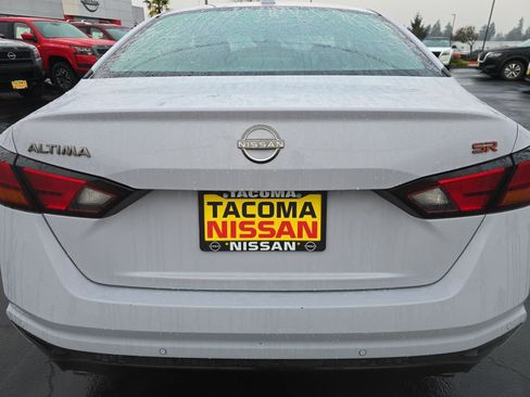 Used 2024 Nissan Altima 2.5 SR image 29