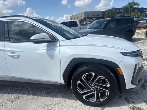 Used 2025 Hyundai Tucson Limited FWD image 4
