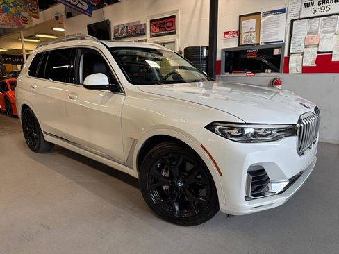 Used 2020 BMW X7 xDrive40i image 1