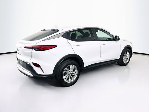 Used 2025 Buick Envista Preferred image 9