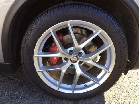 Used 2019 Alfa Romeo Stelvio Ti Sport w/ Quick Order Package 22S Sport image 32