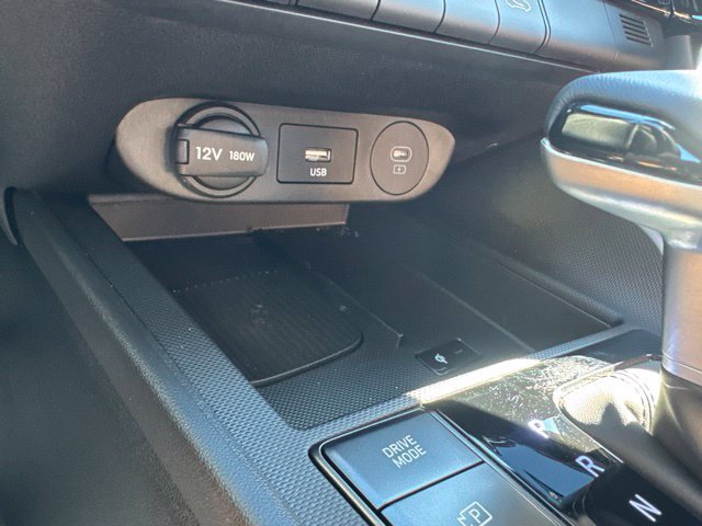 Used 2026 Hyundai Elantra SEL FWD image 23