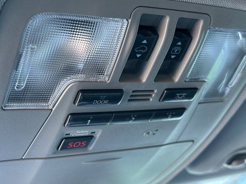 Used 2016 Toyota Highlander Limited Platinum image 24